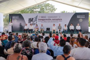 Inaugura_carretera